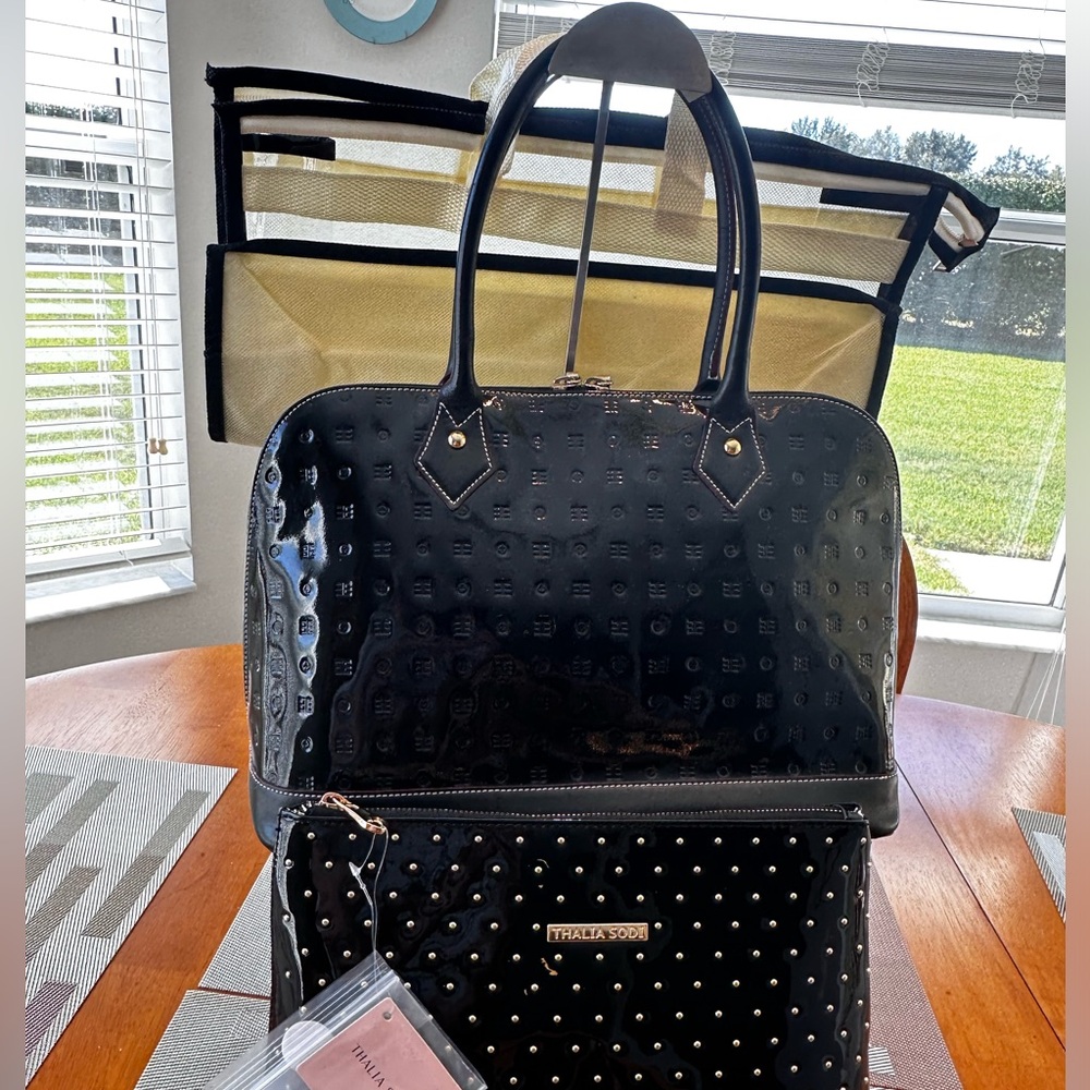 2 PIECES--Arcadia Patent Leather, Thalia Cosmetic bag - Picture 2 of 15